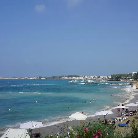 Apartment Limnaria Gardens Paphos, Near Paphos