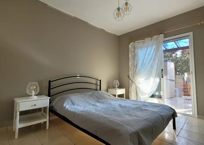 Limnaria Gardens Paphos, Near Apartamento *