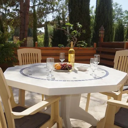 Limnaria Gardens Paphos, Near Lägenhet *