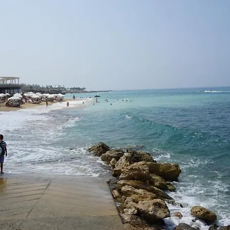 아파트 Limnaria Gardens Paphos, Near 파포스