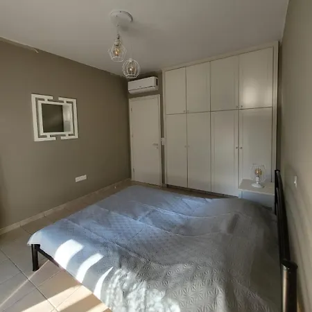 Limnaria Gardens Paphos, Near